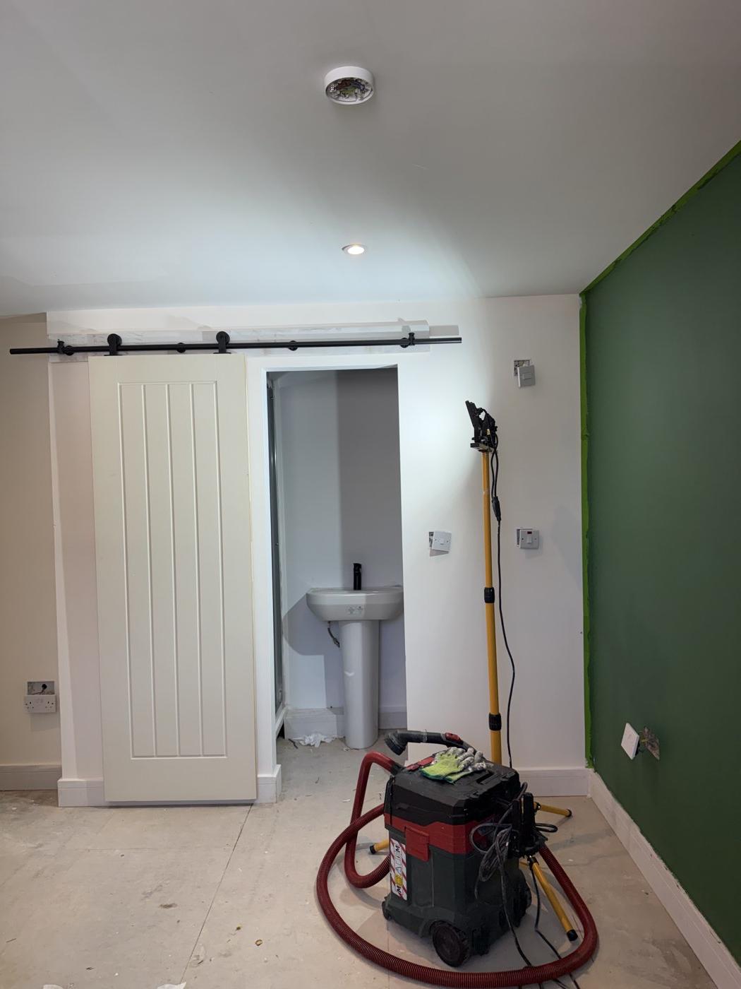 4-Bedroom HMO Painting & Decorating – photo 5