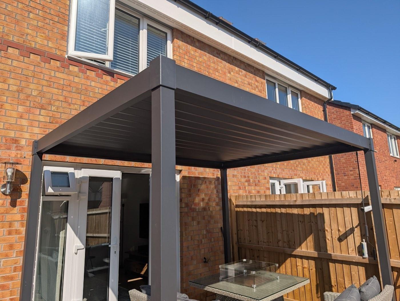 Louvred Pergola Installation – photo 2